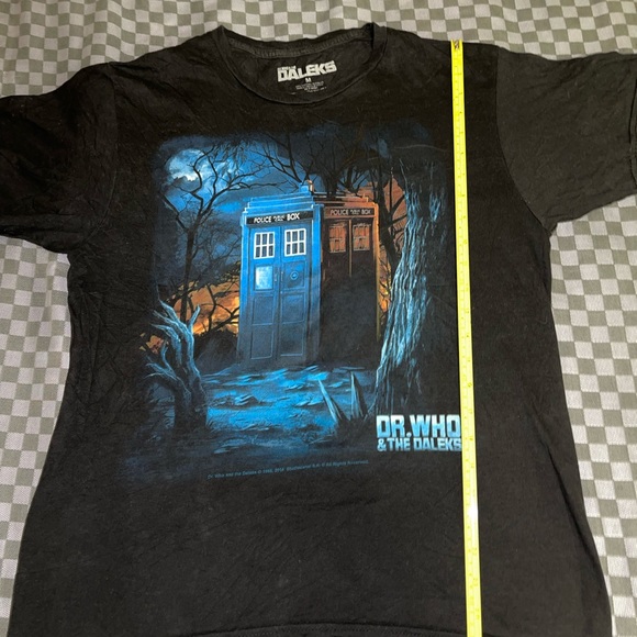 **Unisex** Dr. Who & The DALEKS Graphic Tee - Picture 4 of 7